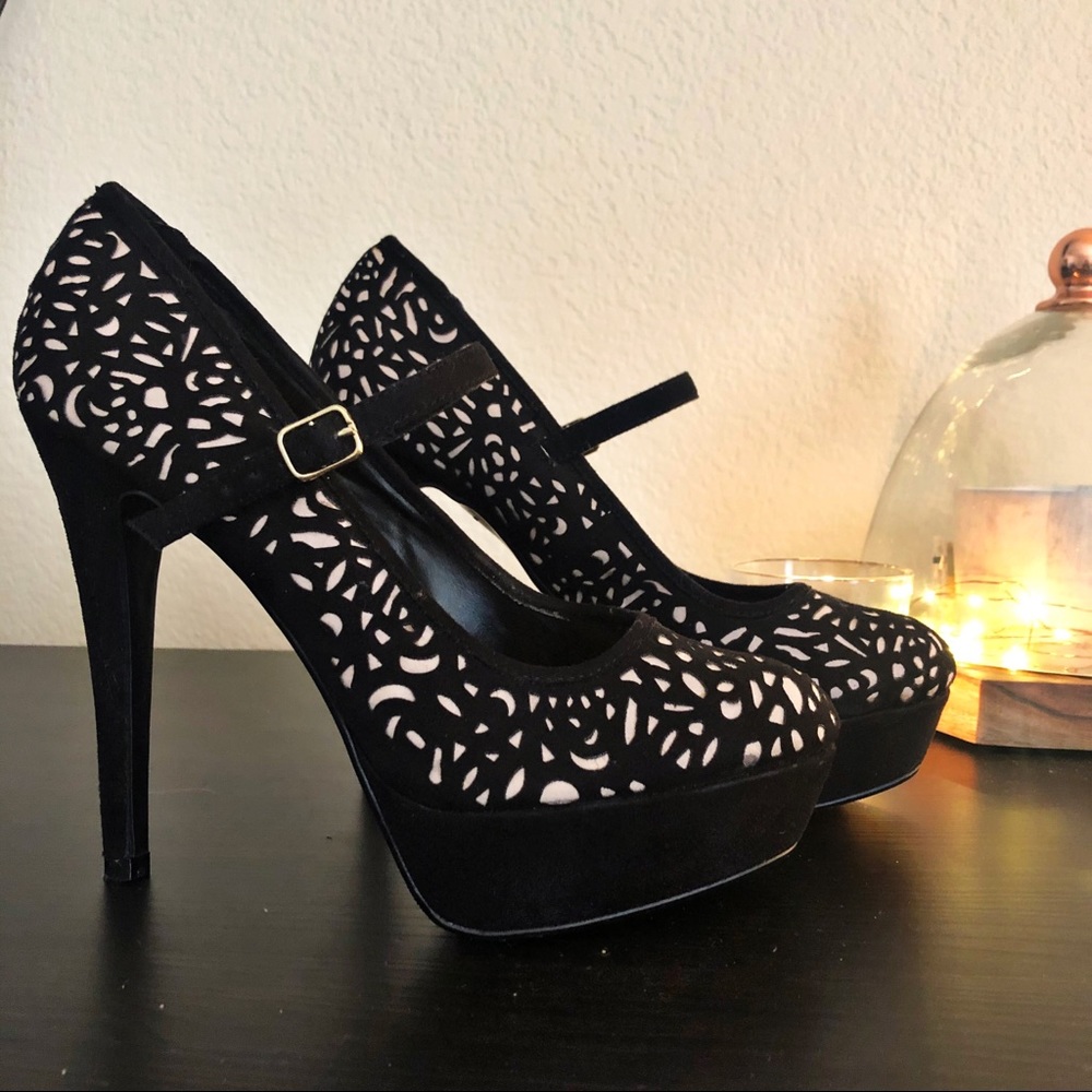 Black size 10 Mary Jane stiletto